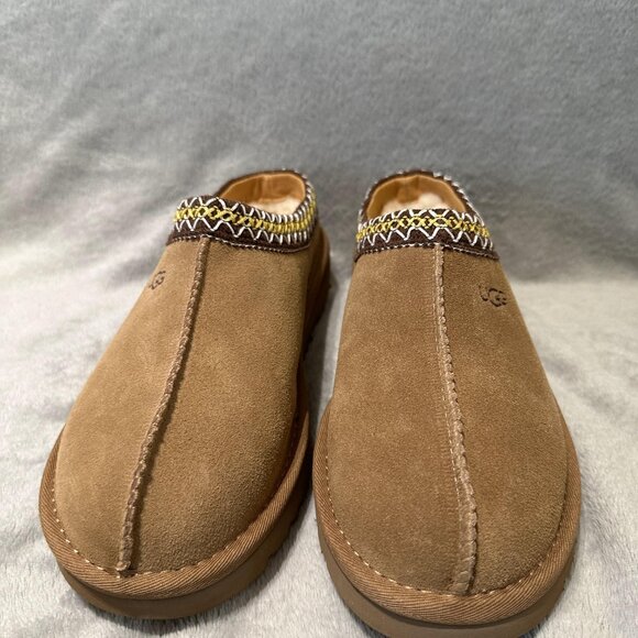 UGG Tan Suede Slip-On Shoes casual slippers - Picture 4 of 6